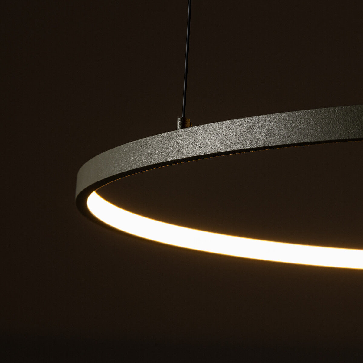 CIRCOLO LED SILK OLIVE ring hanglamp toepassing