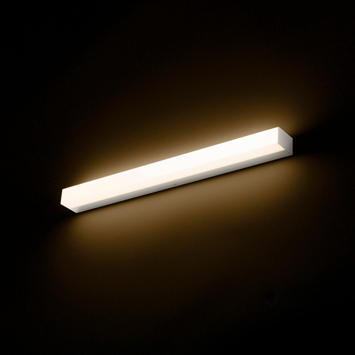 LEVIA 60 | Lâmpada LED de espelho de casa de banho de 60 cm | 12 W 3000 K | IP44 | alumínio ou cromado