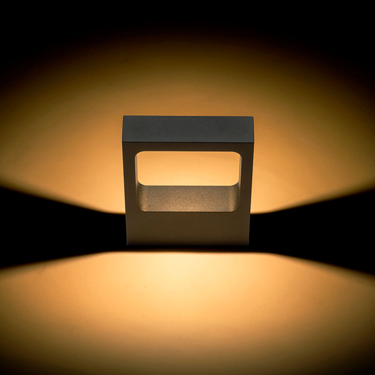 LEA | rechthoekige LED wandlamp up en down | 6W 650lm 3000K | wit of zwart