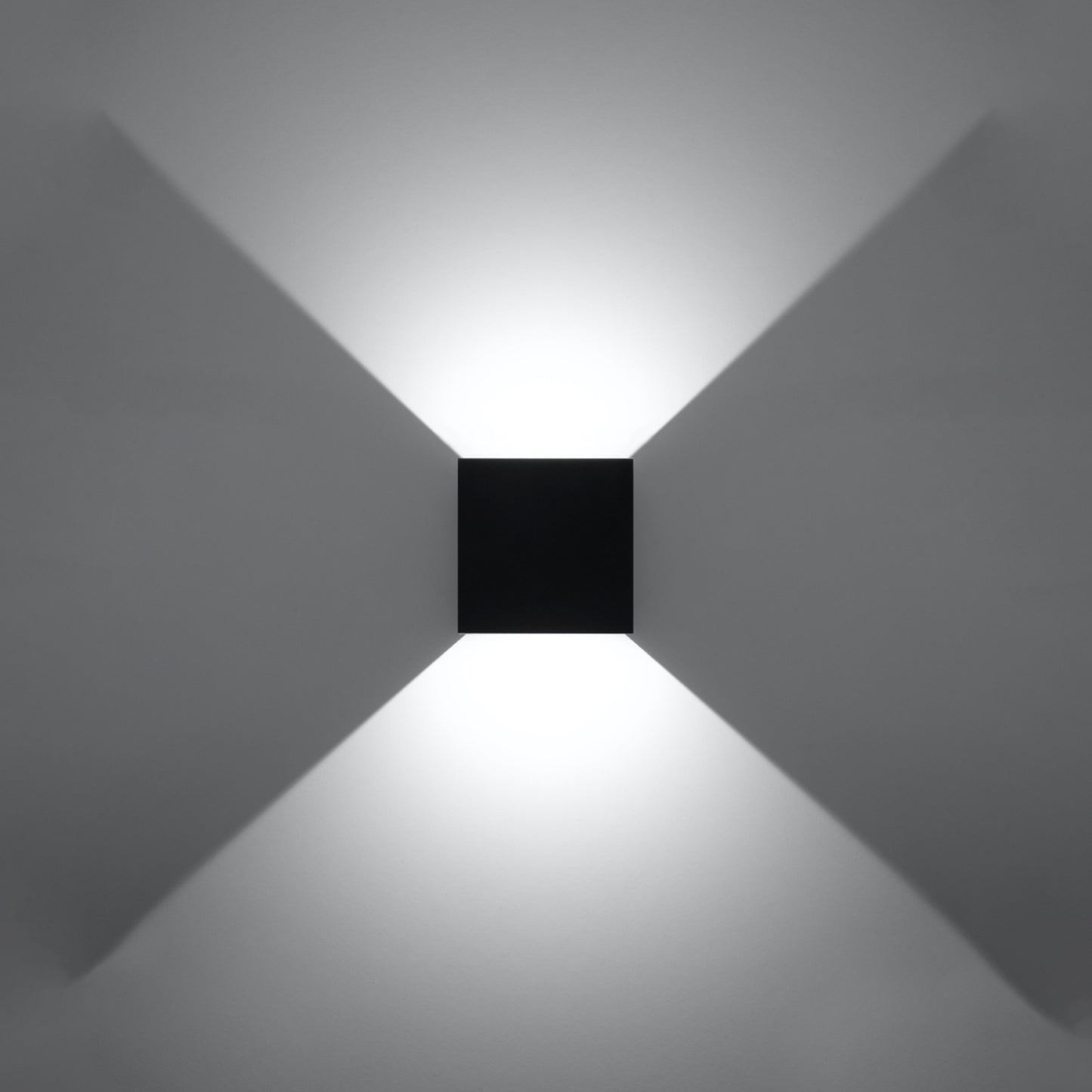 LUCA vierkante wandlamp zwart led ip54