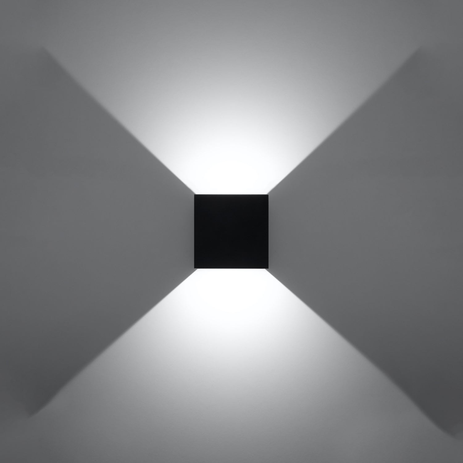 LUCA vierkante wandlamp zwart led ip54