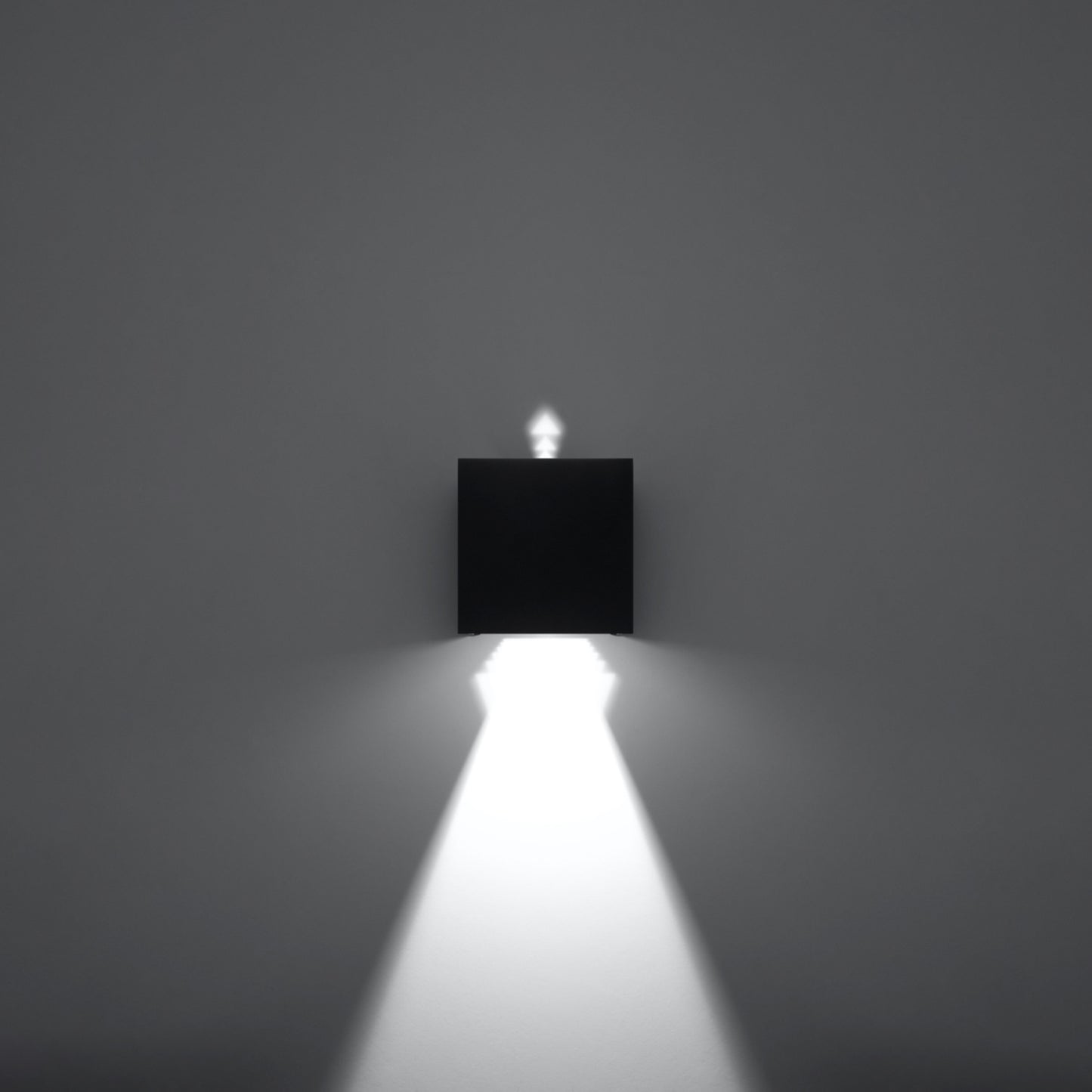 LUCA vierkante wandlamp zwart led ip54