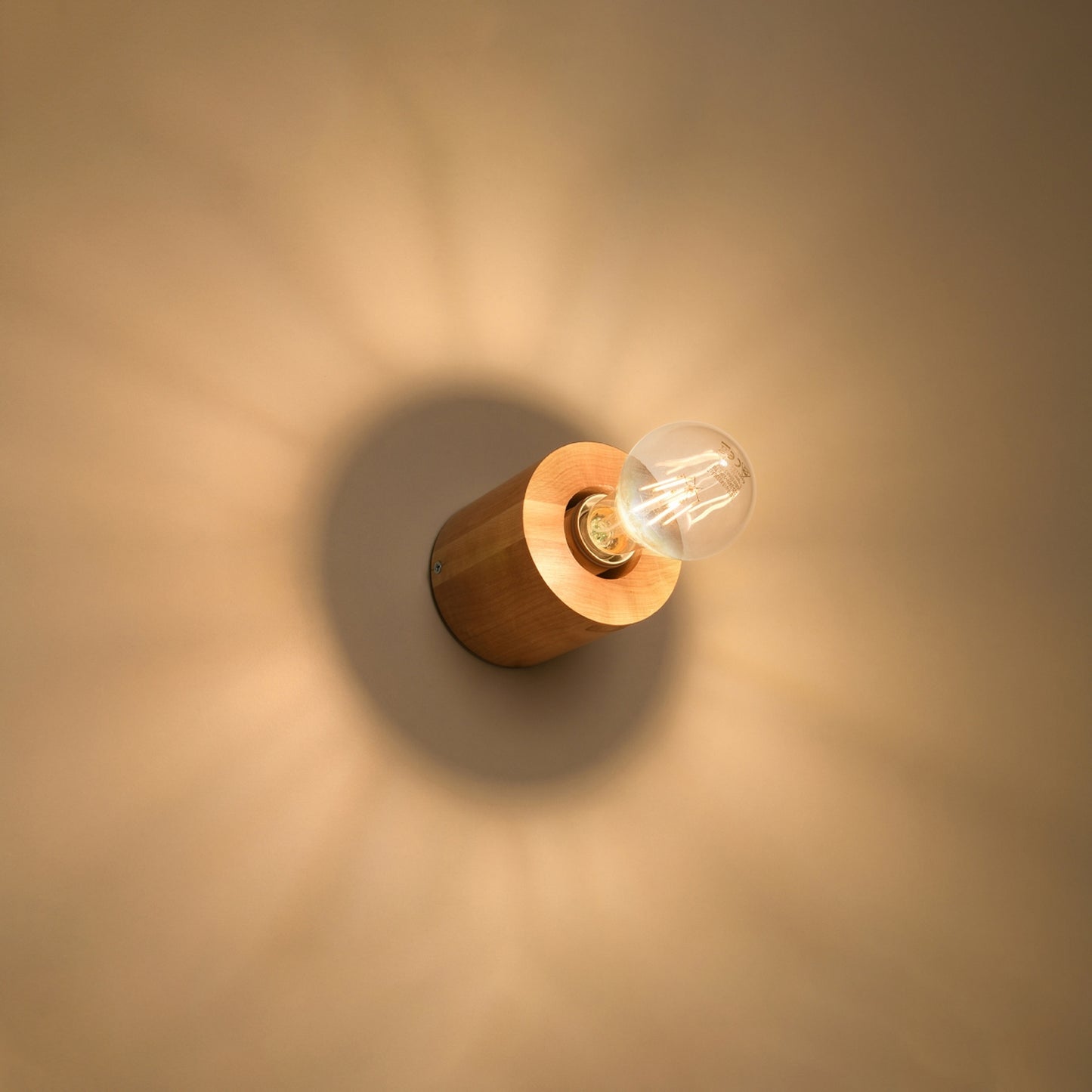 SALGADO cilindrische wandlamp naturel hout