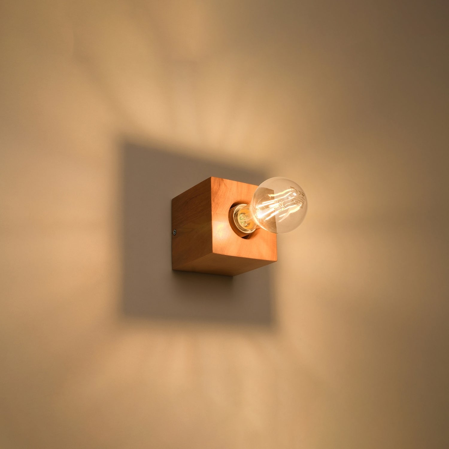ARIZ vierkante wandlamp naturel hout