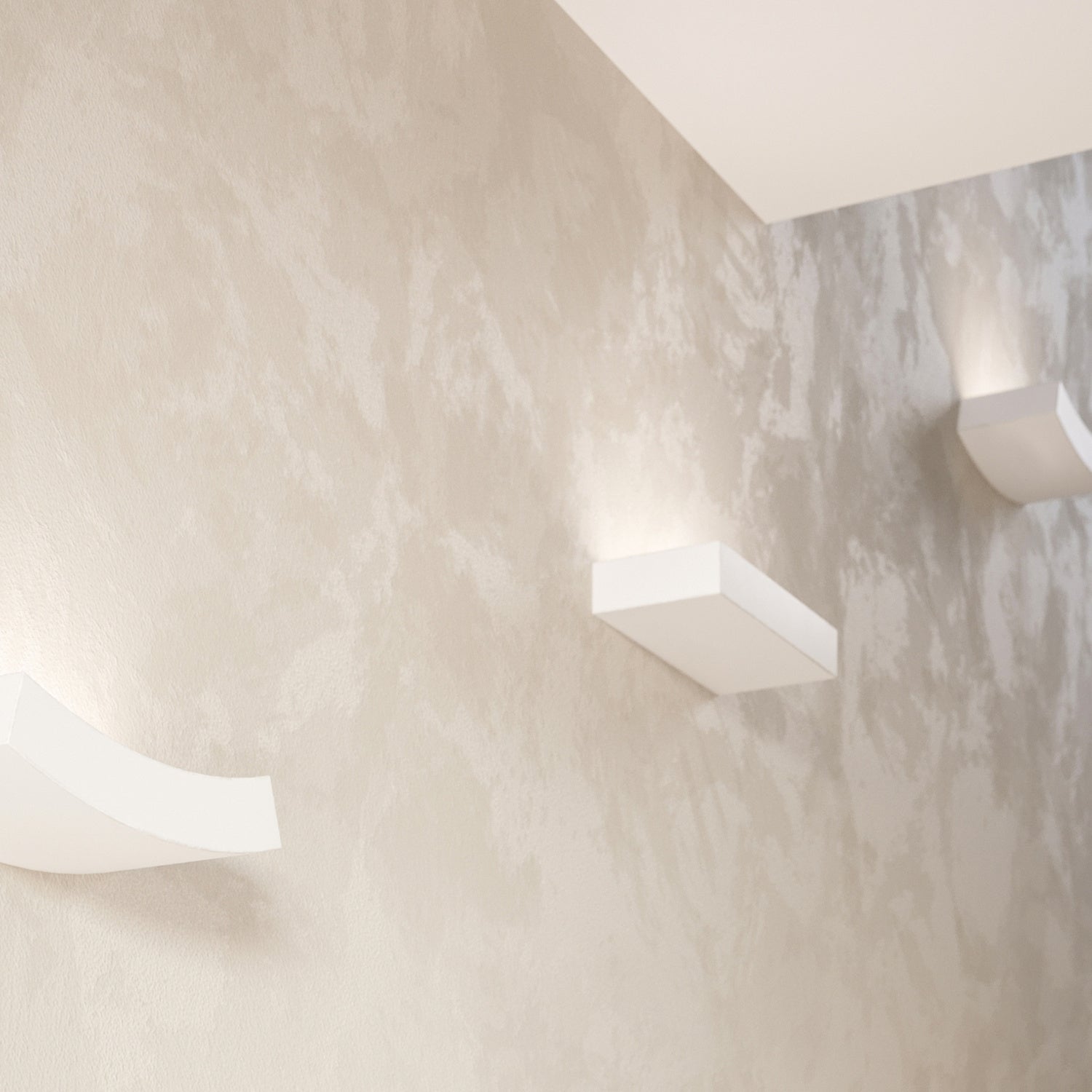 TAUGAN keramische wandlamp wit