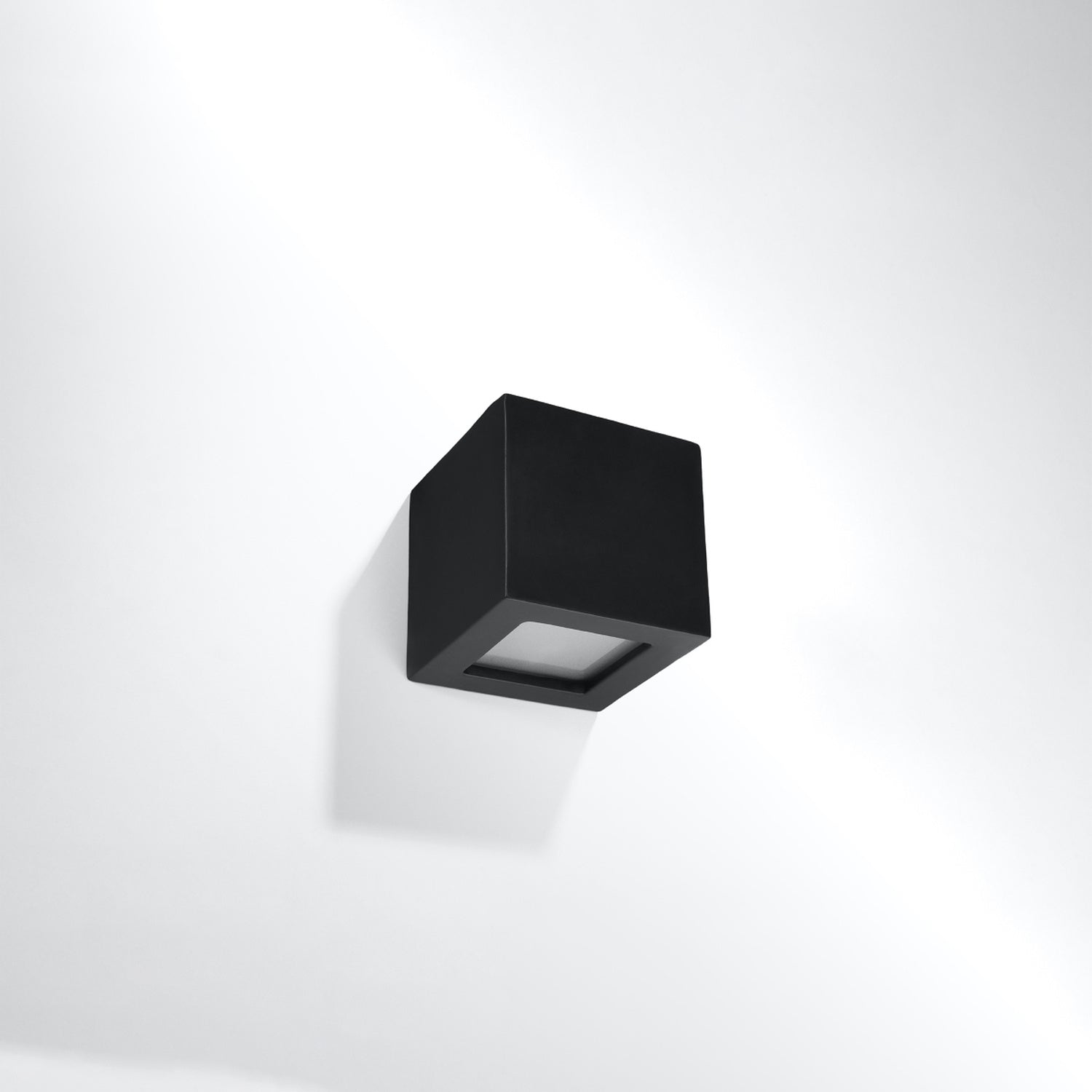 Wandlamp keramiek LEO zwart - sfeer