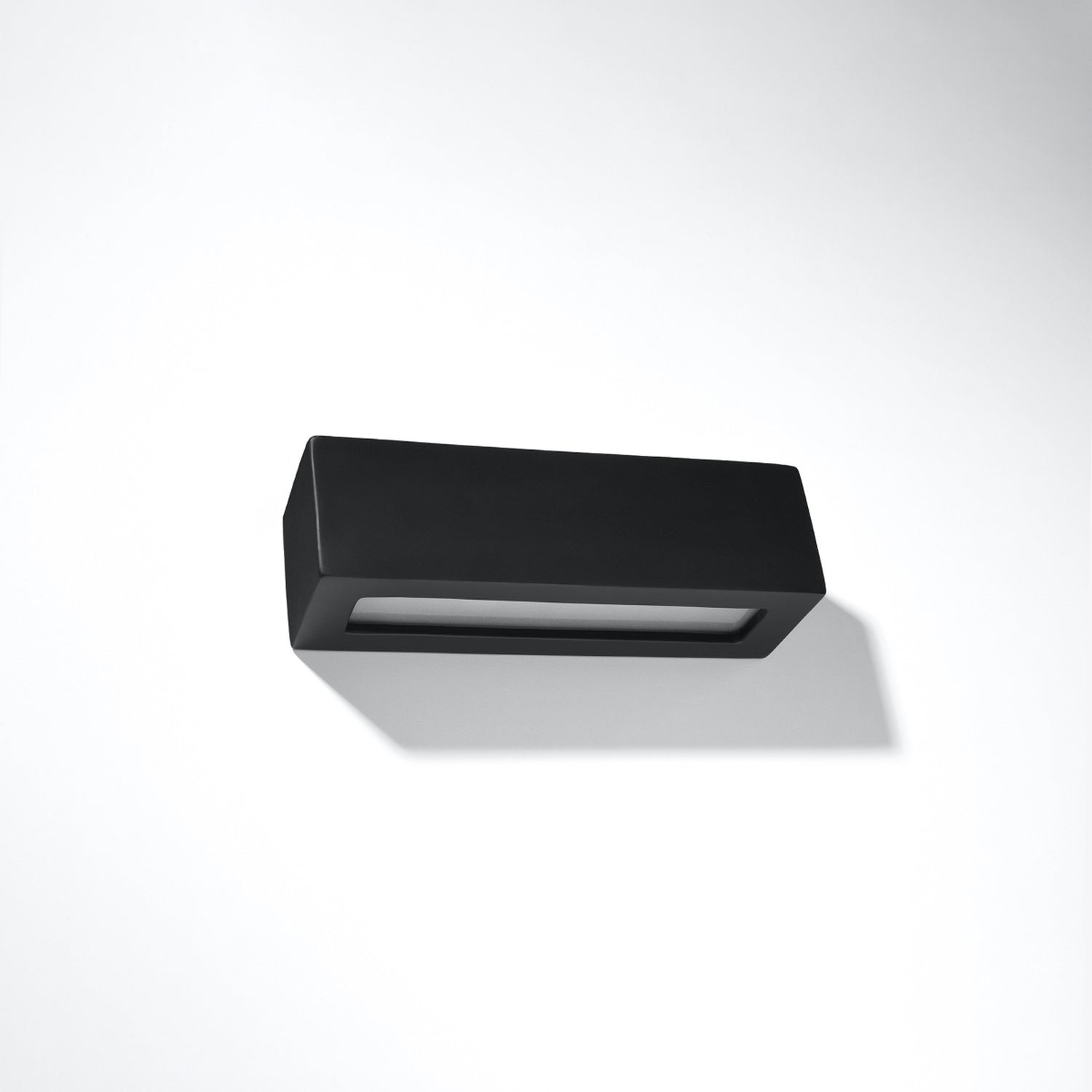 Wandlamp keramiek VEGA zwart - sfeer