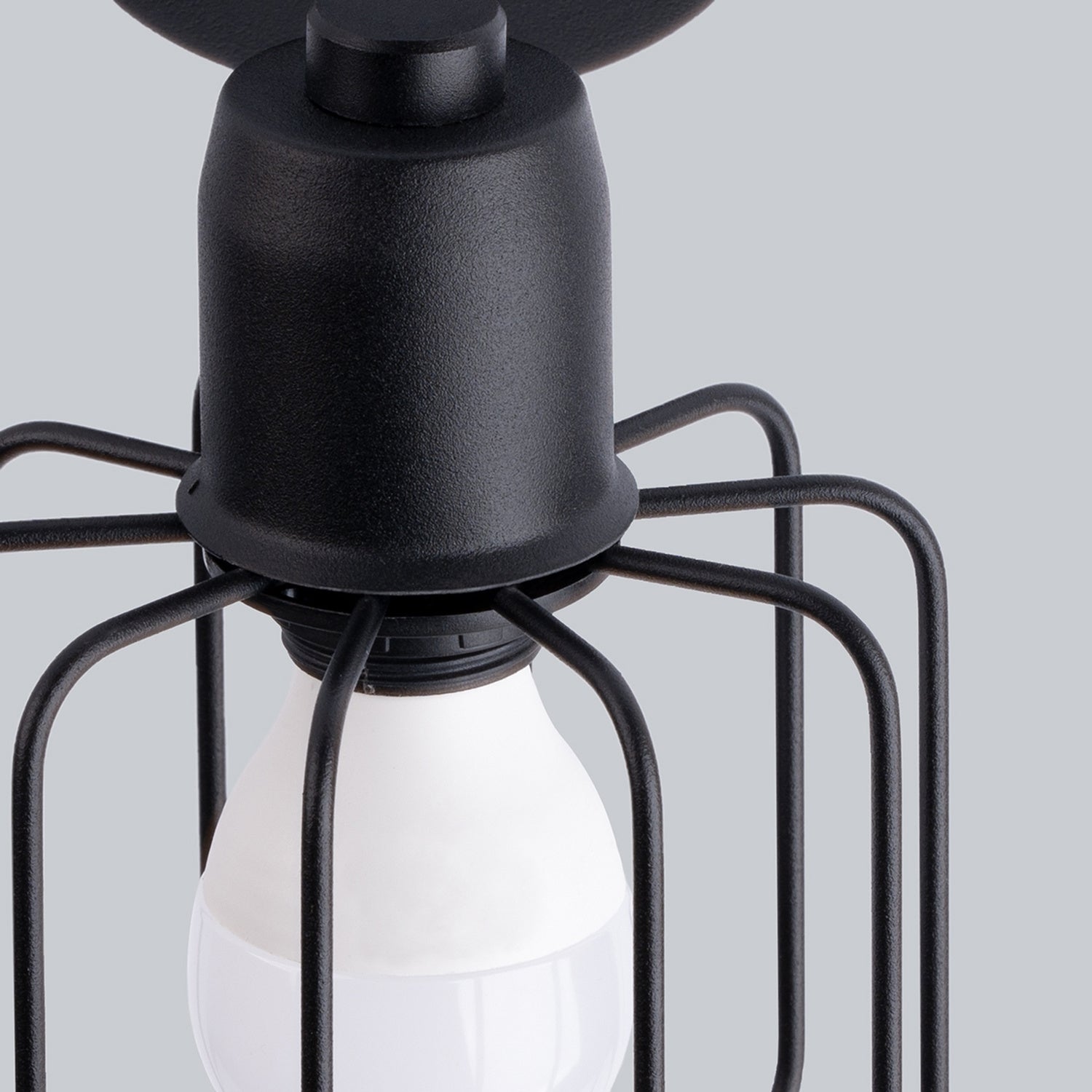 BELUCI wandlamp zwart klein