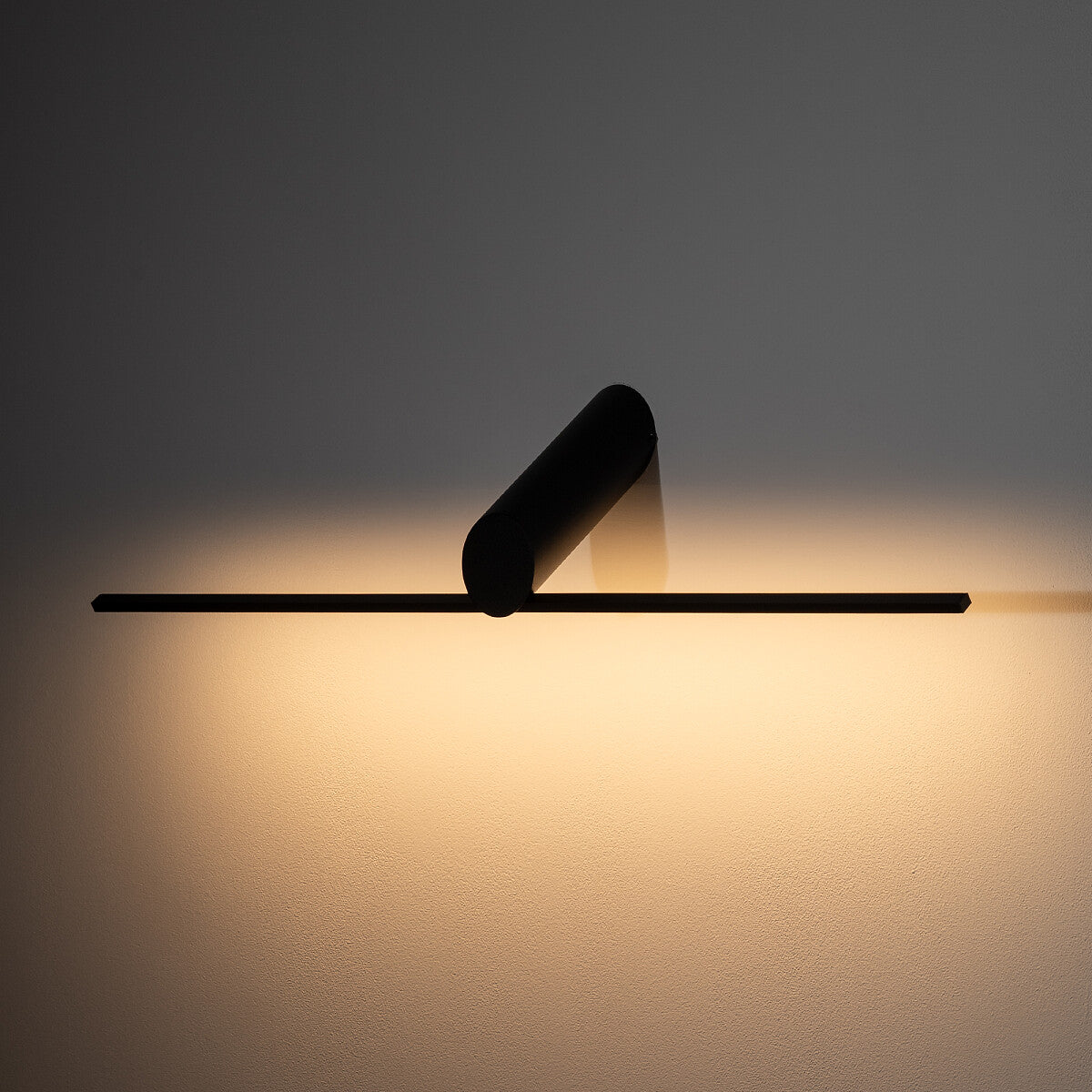 SLASH LED lineaire wandlamp zwart sfeerbeeld