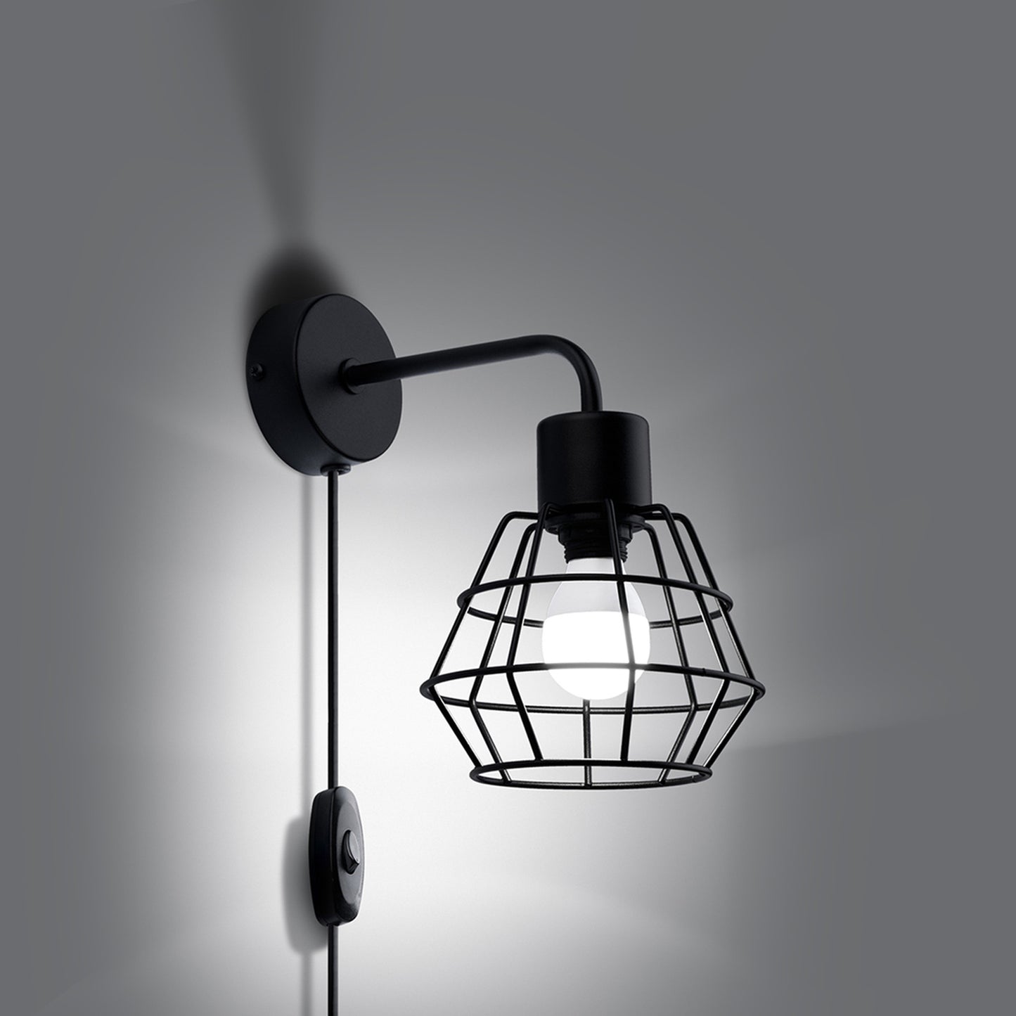 SUBA geometrische wandlamp zwart