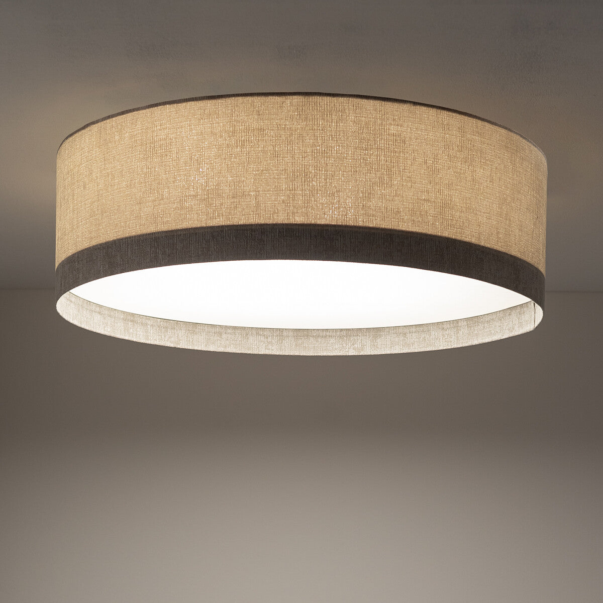 CEDRO plafondlamp stoffen kap sfeerbeeld