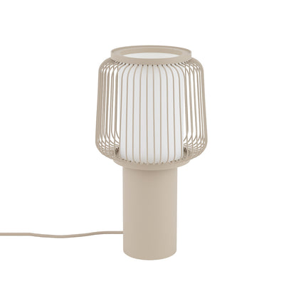 NOME tafellamp beige op nachtkastje