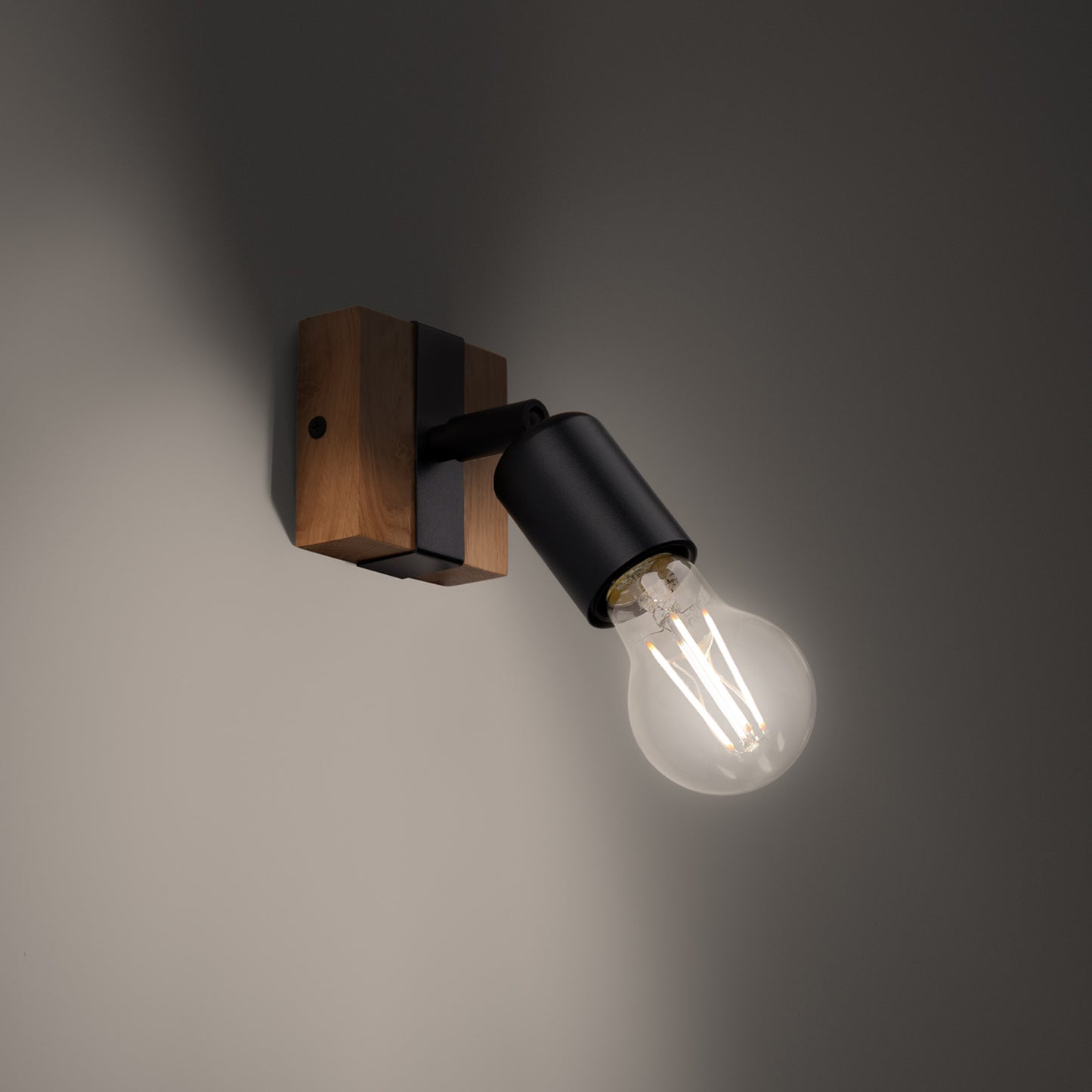 ZUCA design wandlamp zwart hout