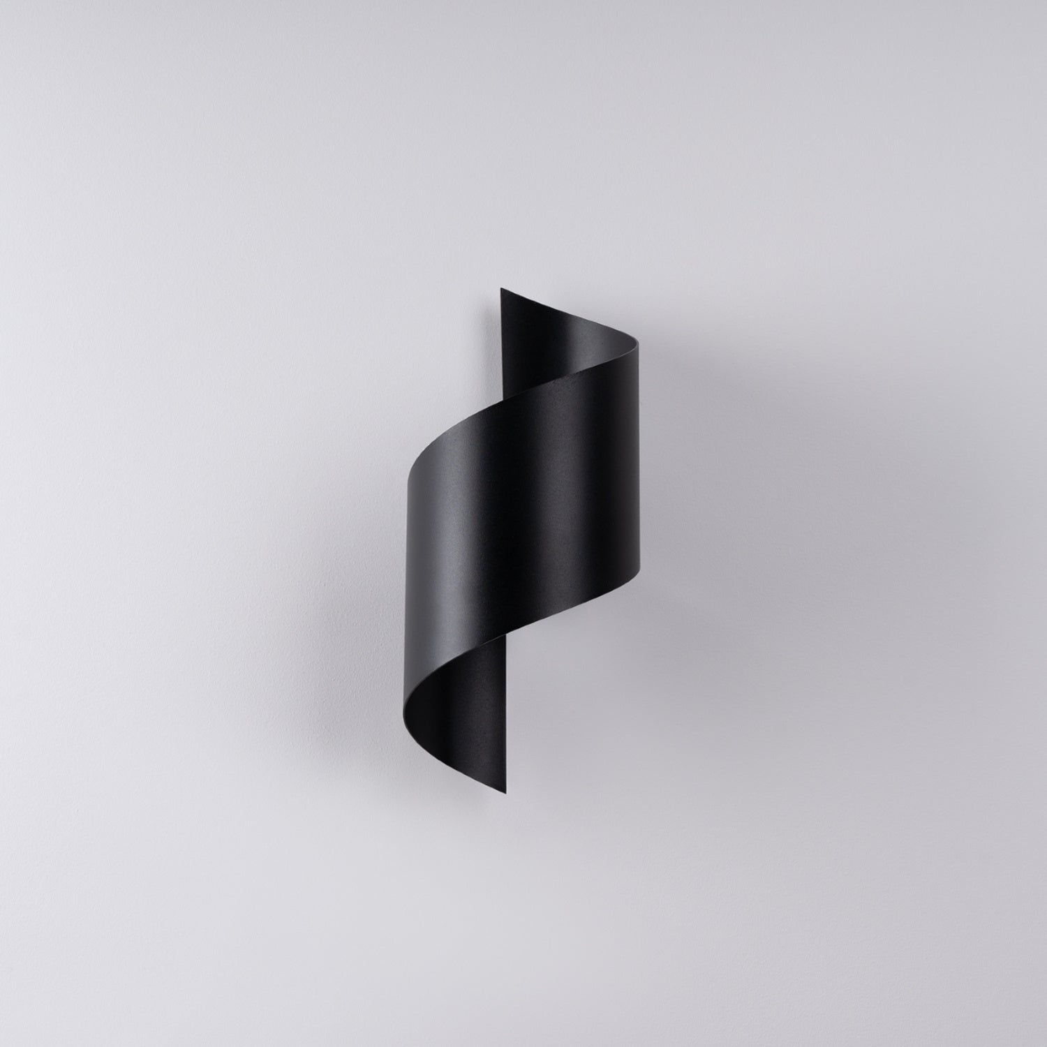 TALASSA design wandlamp zwart