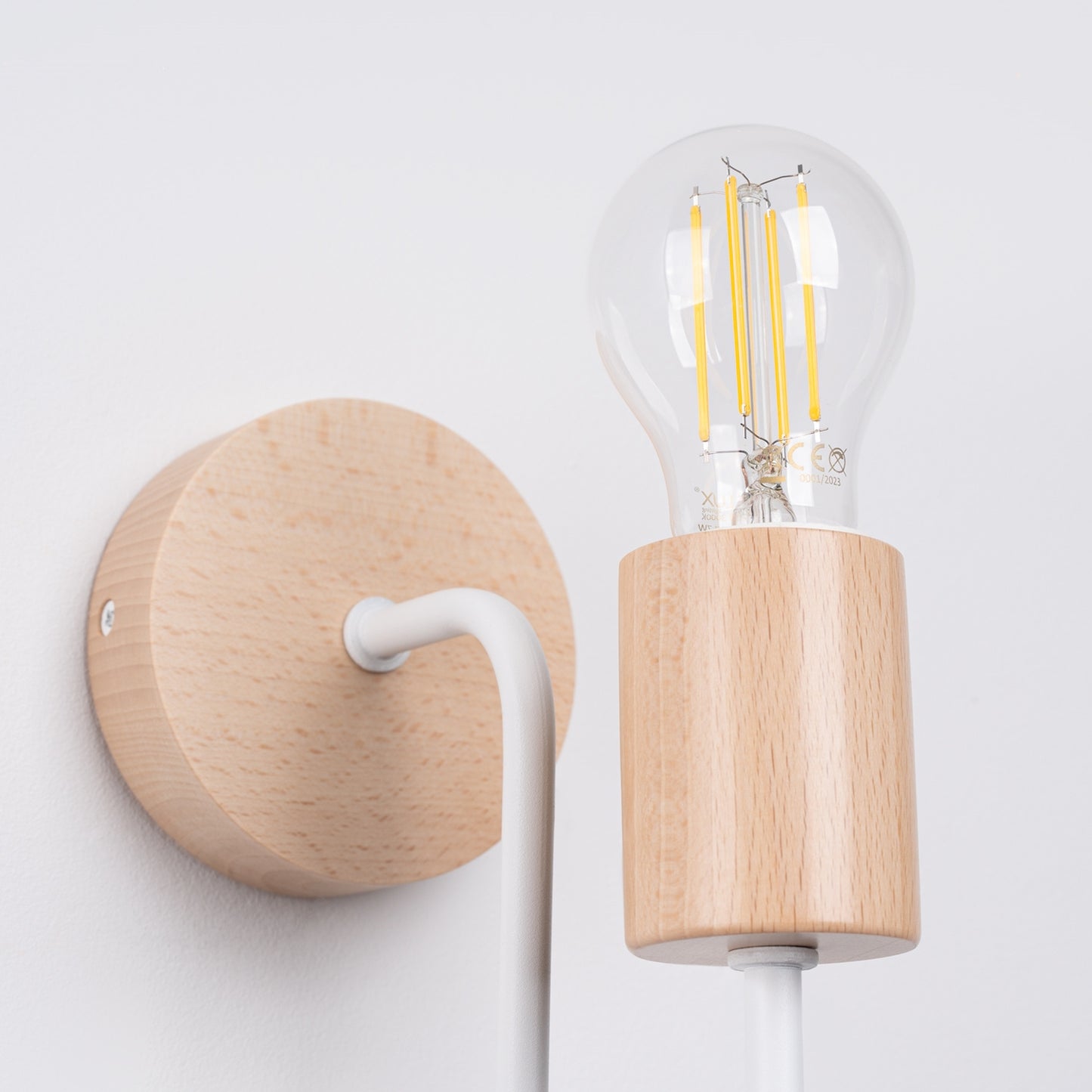 TIMBO geometrische wandlamp wit/naturel hout
