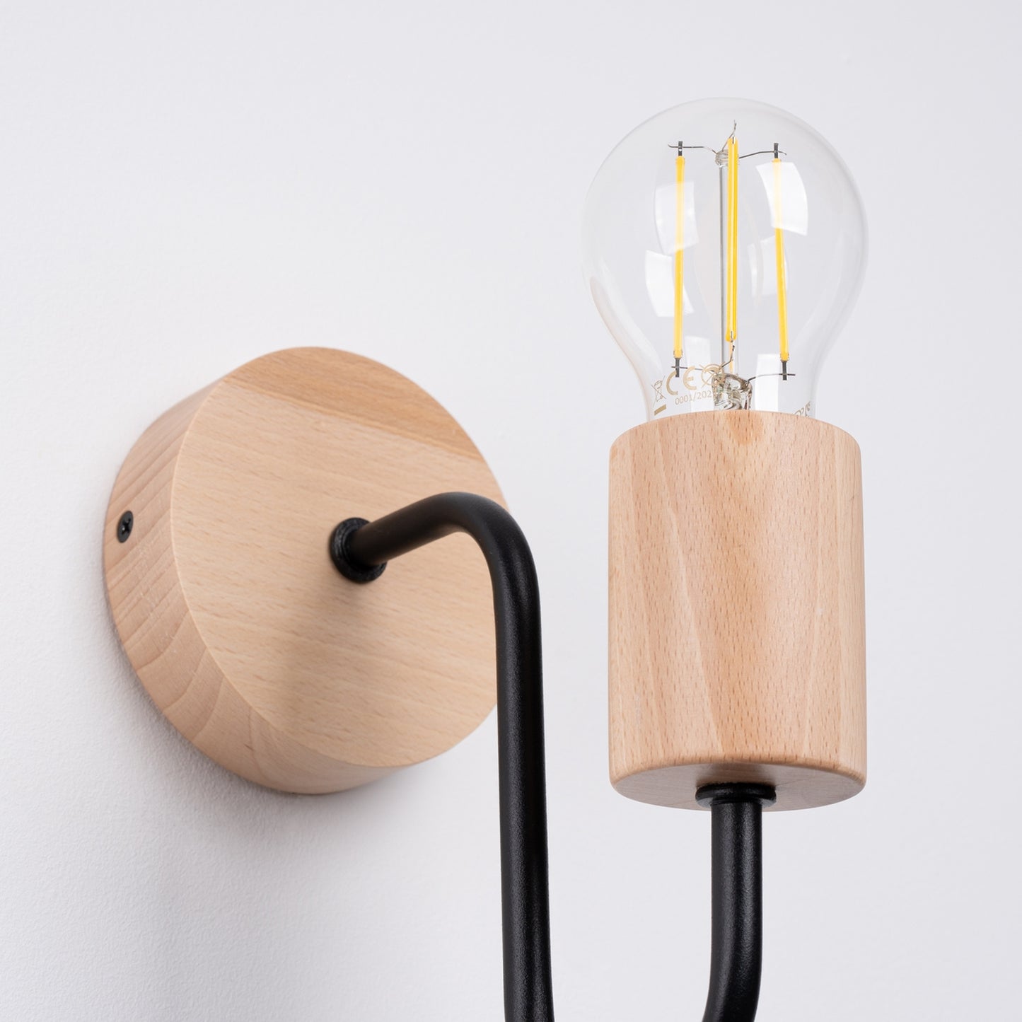 TIMBO geometrische wandlamp zwart/naturel hout