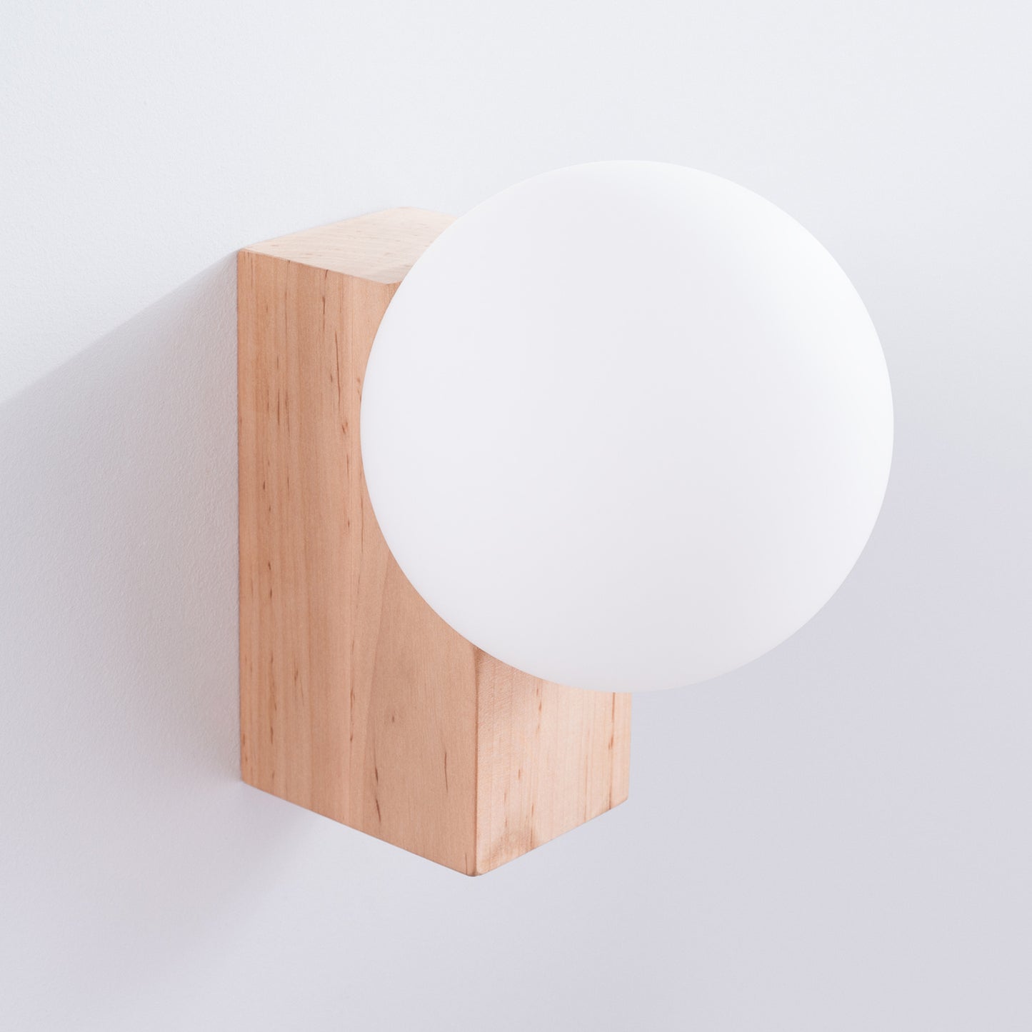 BULBO cilindrische wandlamp naturel hout/wit