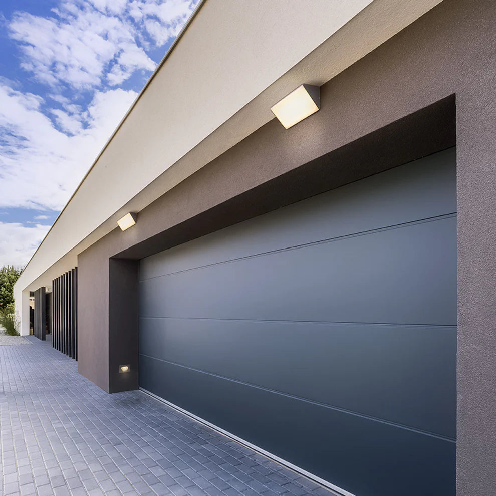 Astra Wall – Outdoor wall lamp