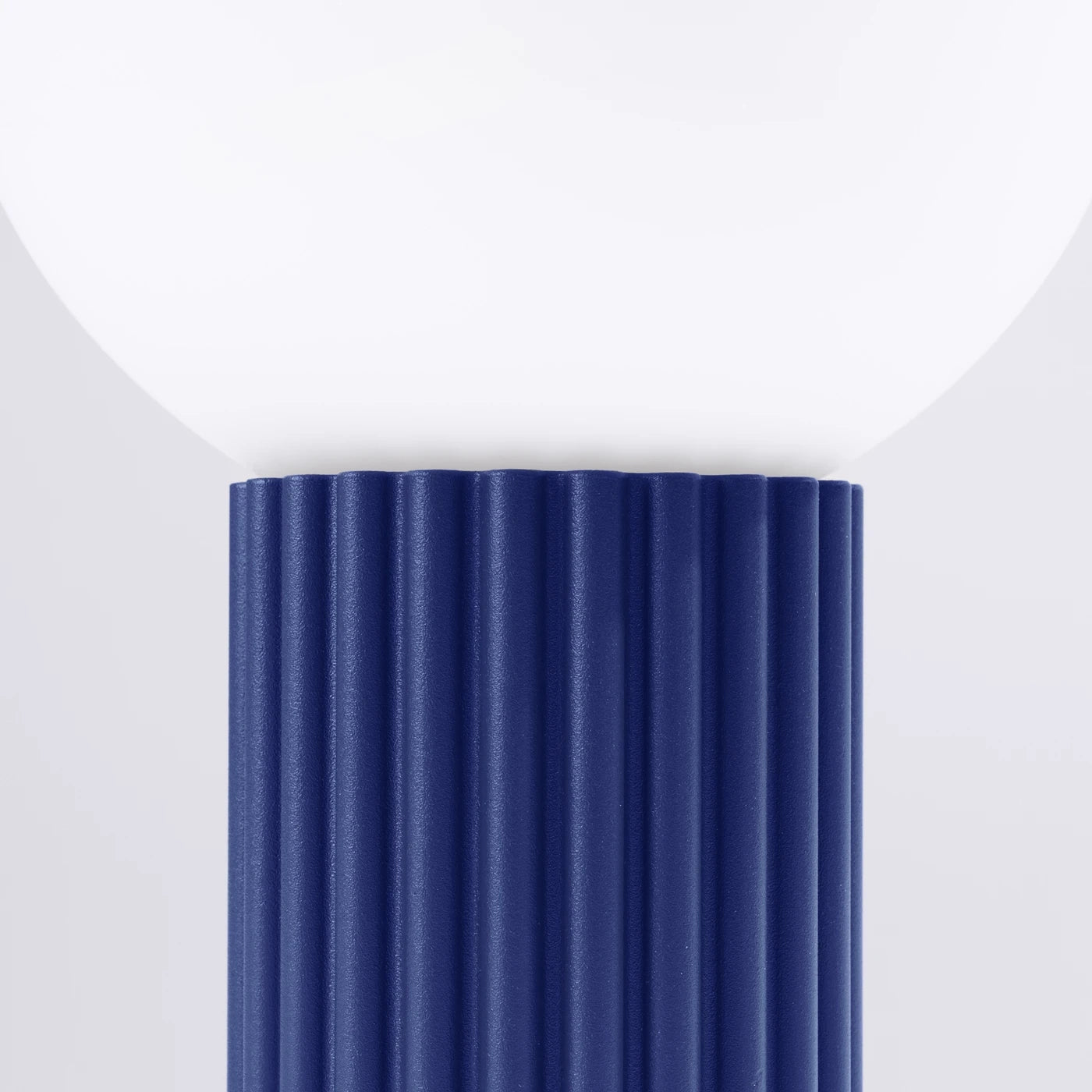 Azuro Halo Table Lamp Ultramarine