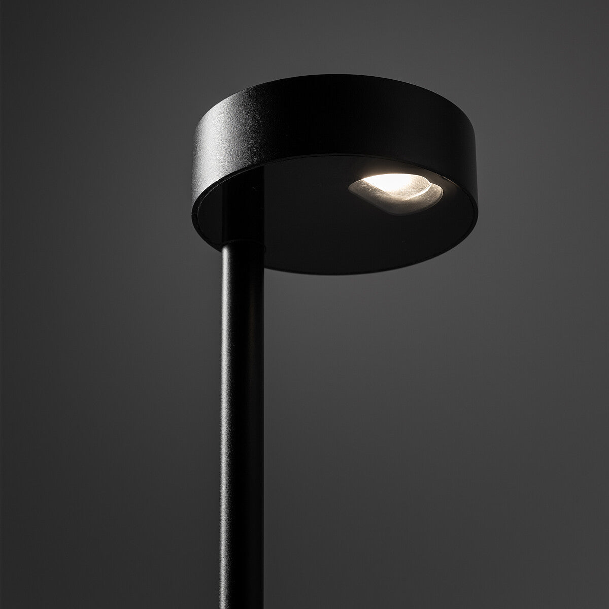 BeamRise 100 – LED Vloerlamp (Buiten & Binnen)