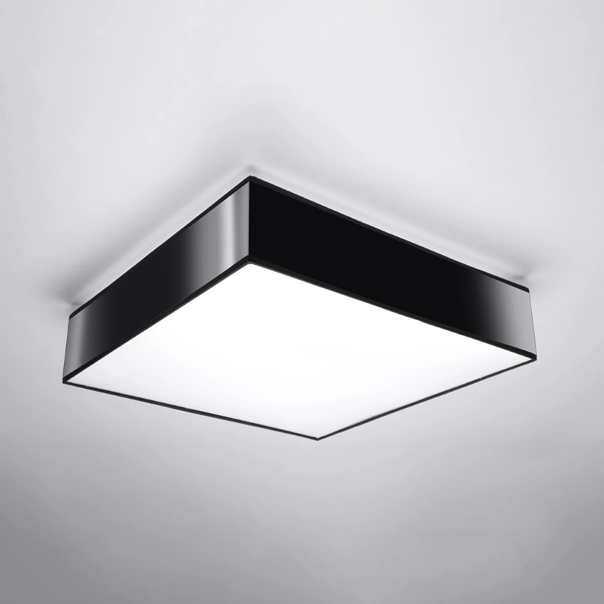 Forma Plain | Square ceiling lamp | Minimalist design