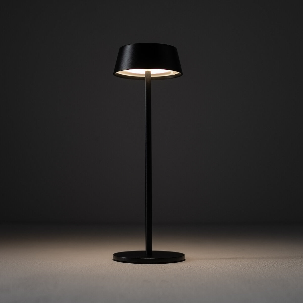 Lumexa Outdoor Design – Oplaadbare Draagbare Lamp IP54