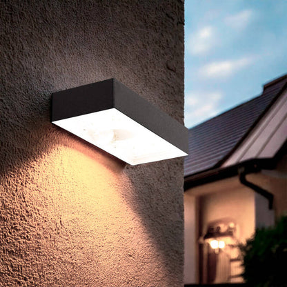 Karlaro solar wandlamp zwart sfeerbeeld