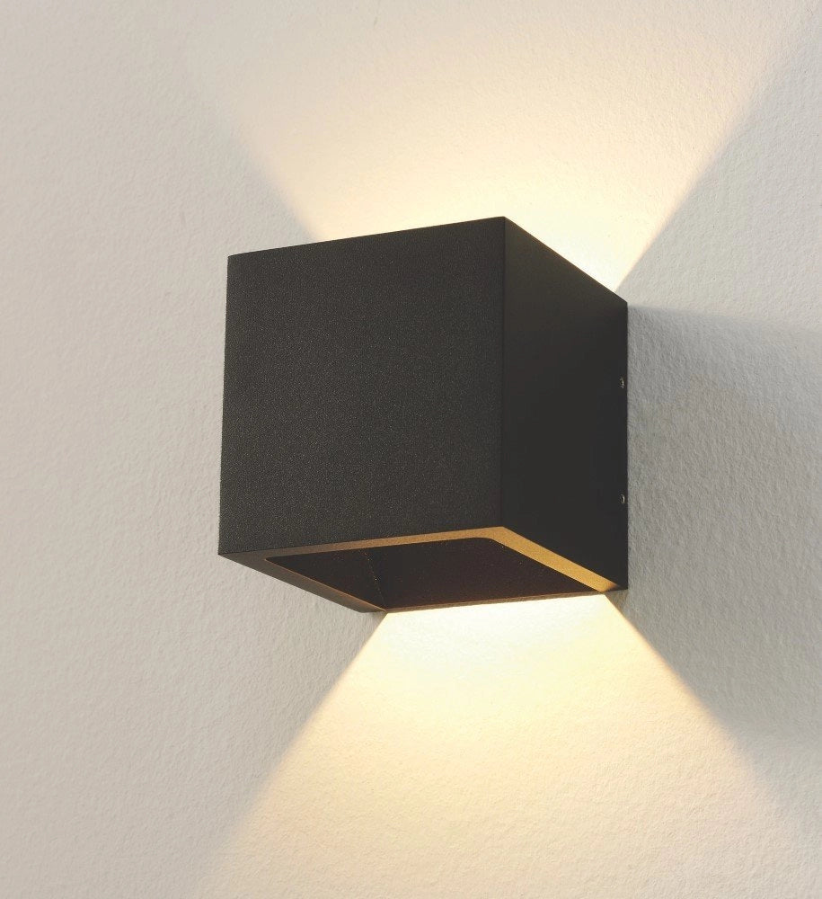 Wandlamp CUBE 3000K