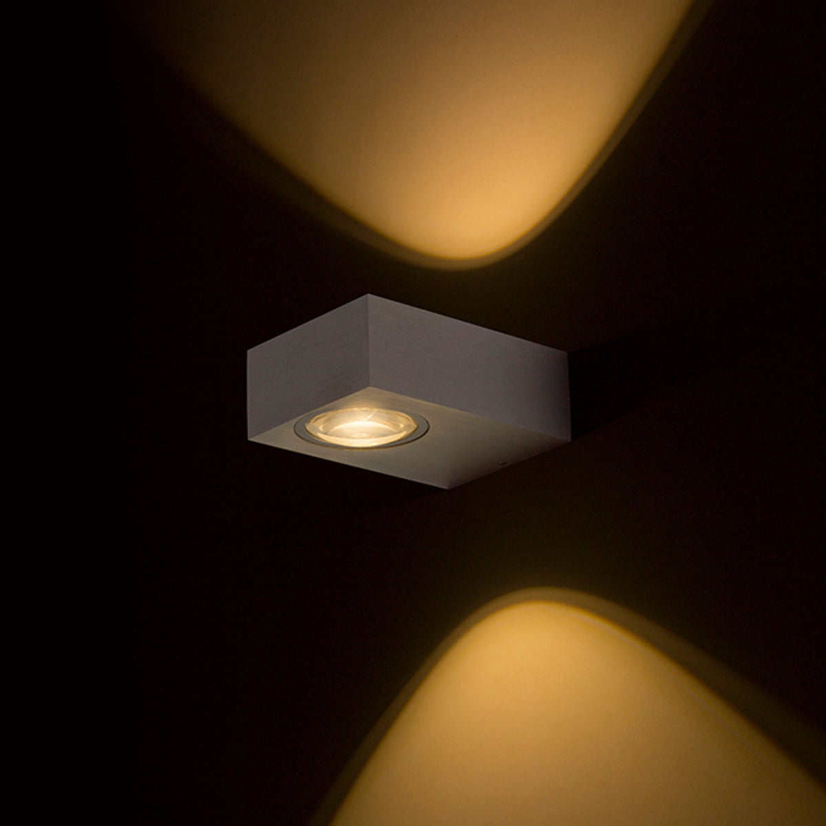 KORSO II | venkovní nástěnné svítidlo up-down | LED 2x3W 780lm | IP54 | 2 barvy