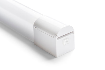 FLORIO | LED nástěnné koupelnové svítidlo se zásuvkou a vypínačem | 8W 3000K | IP44 bílé
