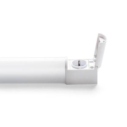 FLORIO | LED nástěnné koupelnové svítidlo se zásuvkou a vypínačem | 8W 3000K | IP44 bílé