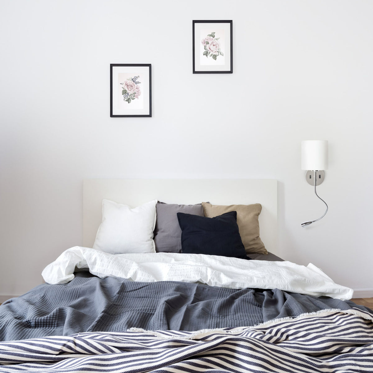 VERSINA | wall lamp with fabric shade and LED reading light | two switches | white with chrome | with or without light source