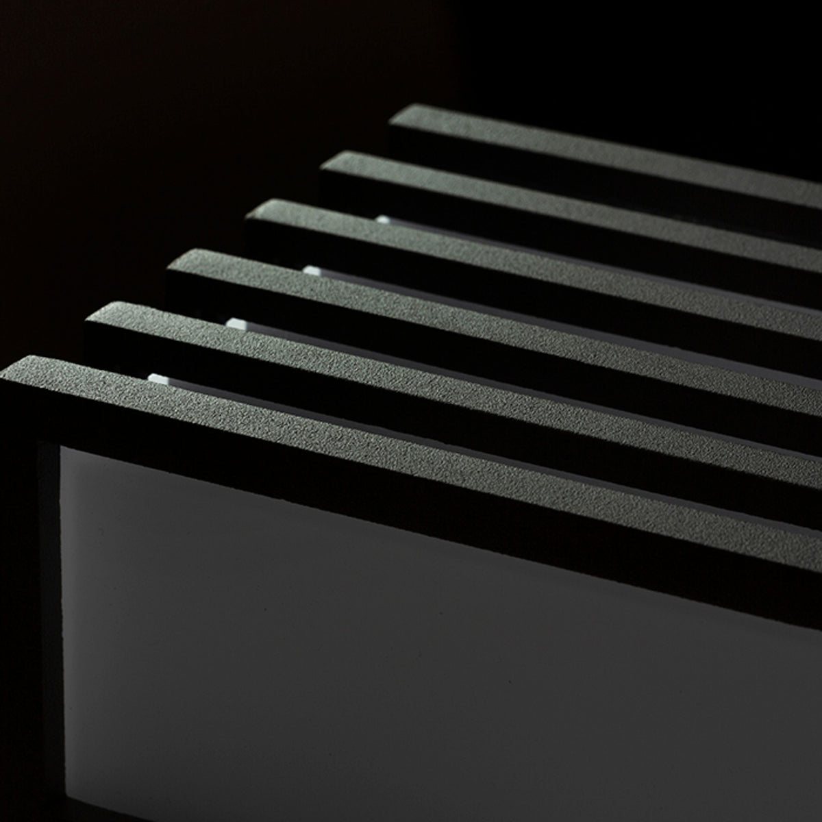 CLAIRE 21 | LED outdoor wall light with long arm | 9W 384lm 3000K | IP54 | anthracite