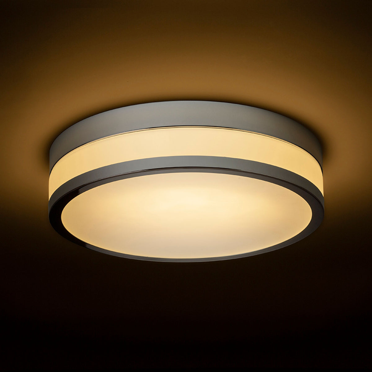 CIRA 35 | taklampe til bad | LED 24W 1700lm 3000K | opalglass 35 cm | IP44 | krom eller svart