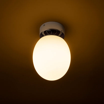 MERINGUE 16 | oval taklampe til bad | E27 | opalglass med krom | IP44 | med eller uten lyskilde