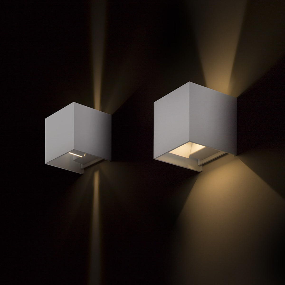 TITO SQ DIMM | dimbare buiten wandlamp up-down | LED 3W 500lm 3000K | IP65 | wit