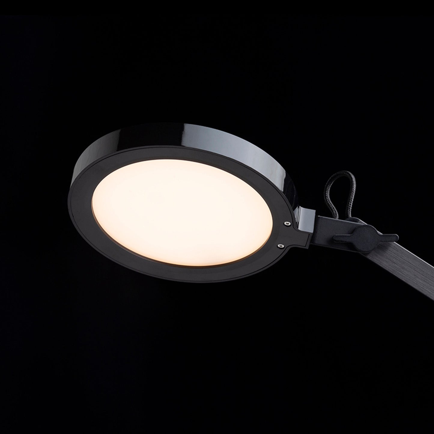 EMA | bureaulamp met LED, verstelbare arm en touchdimmer | 10W 3000K 1000lm | 66 cm | 2 kleuren