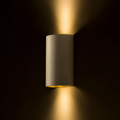 CAPRI R up/down wandlamp geborsteld messing